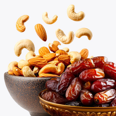 التمر والمكسرات