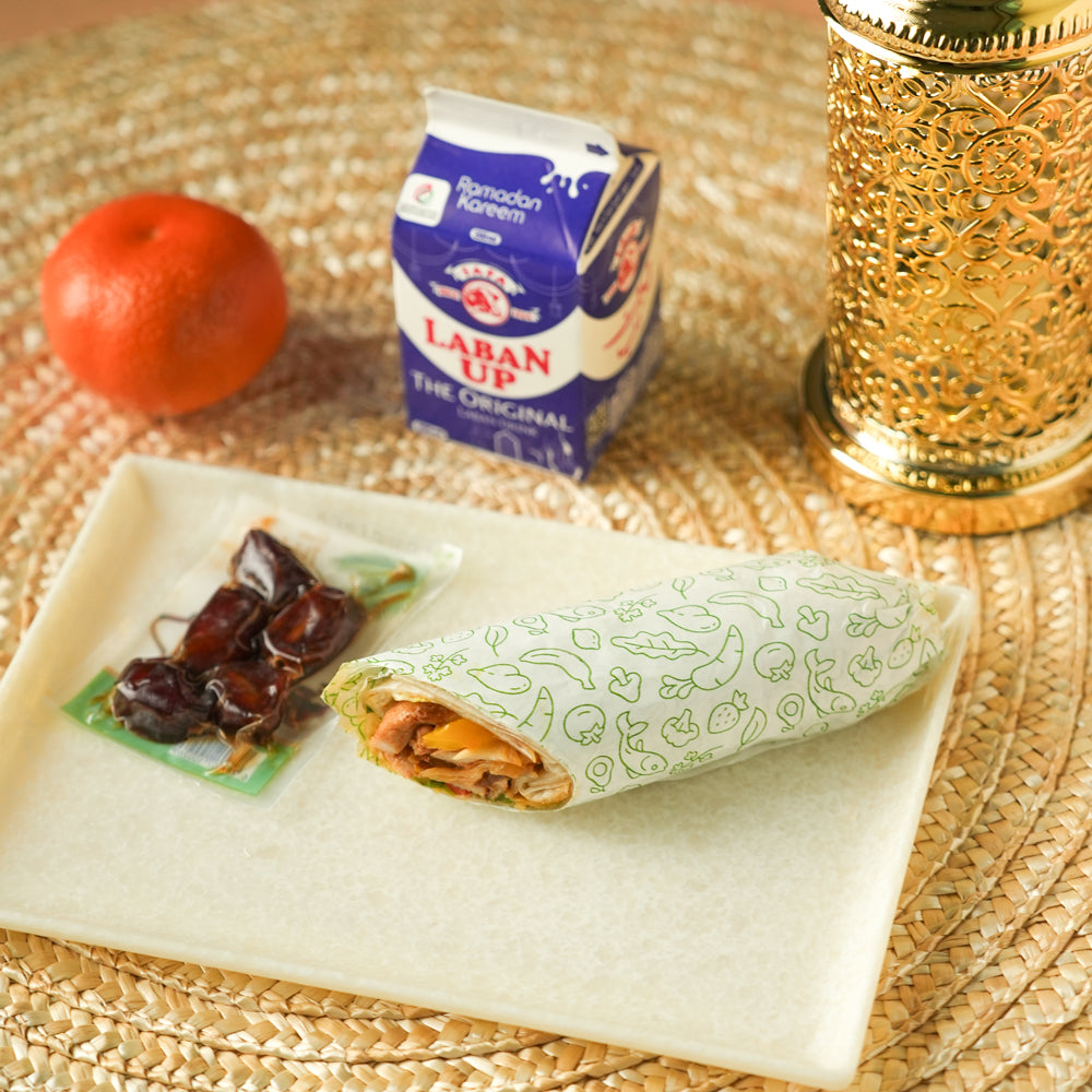 Small Iftar Box – Fajita Wrap, Laban Up, Dates & Mandarin – Gulf Fruits
