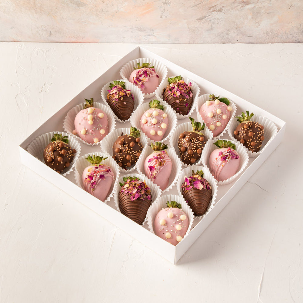 الفراولة بالحليب والياقوت